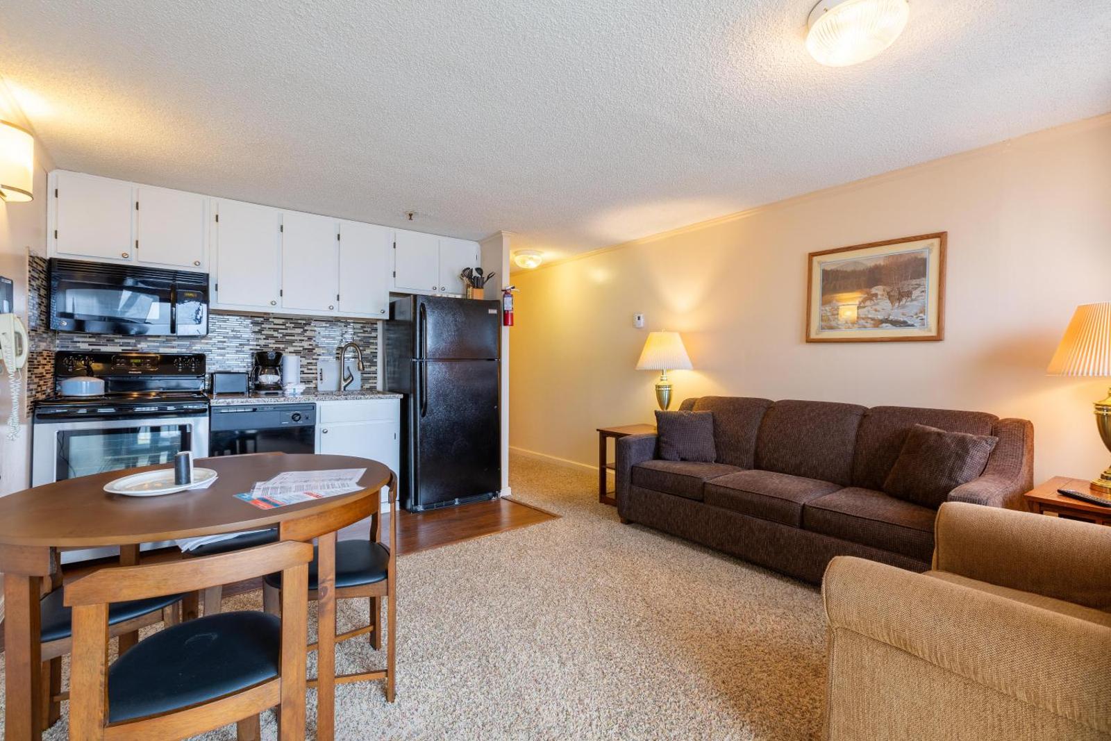 1 Bedroom Condo unit 117 Main image 1